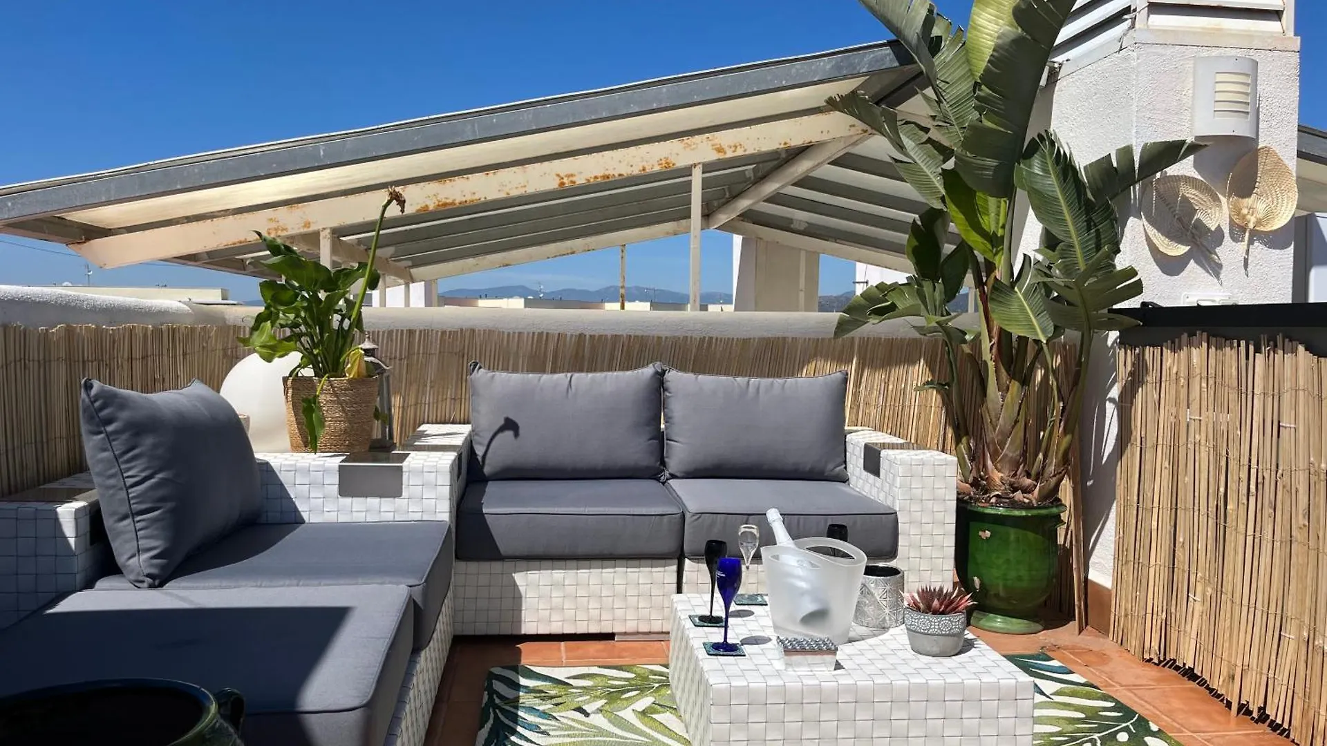 Appartement Avec Terrasse Sur Le Toit Vue Mer Rosas